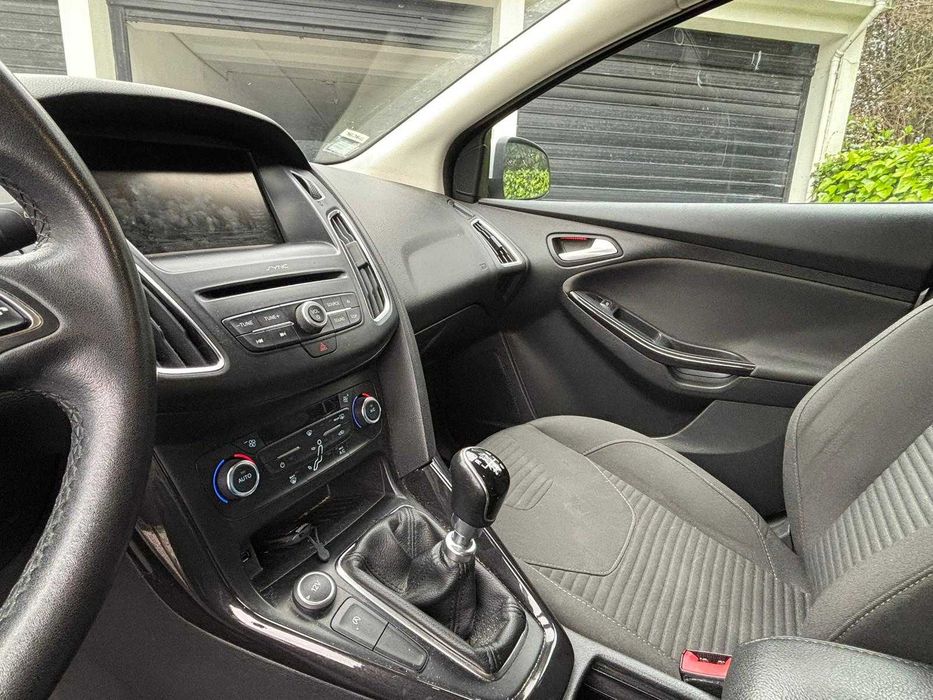 Vendo carrinha Ford Focus SW 1.5 TDCi Titanium de 2016 — photo 5