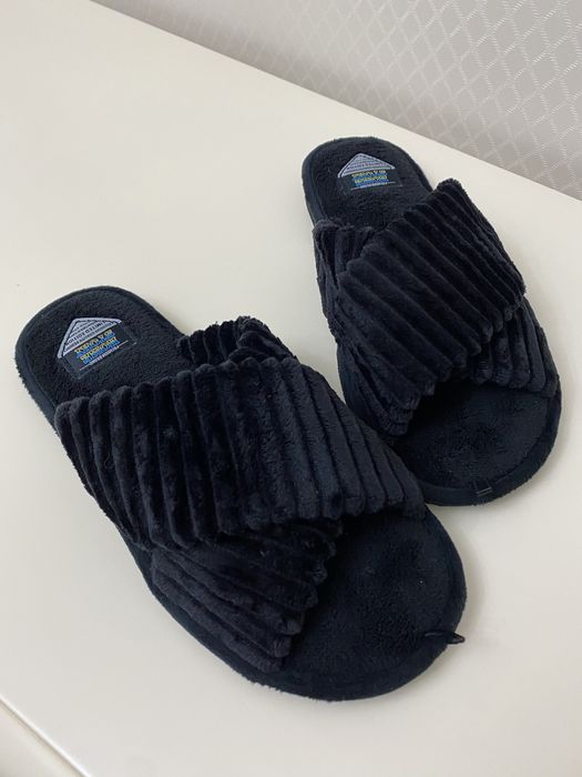 Чоловічі махрові тапочки з відкритими пальцями Home Story,чорні і сірі