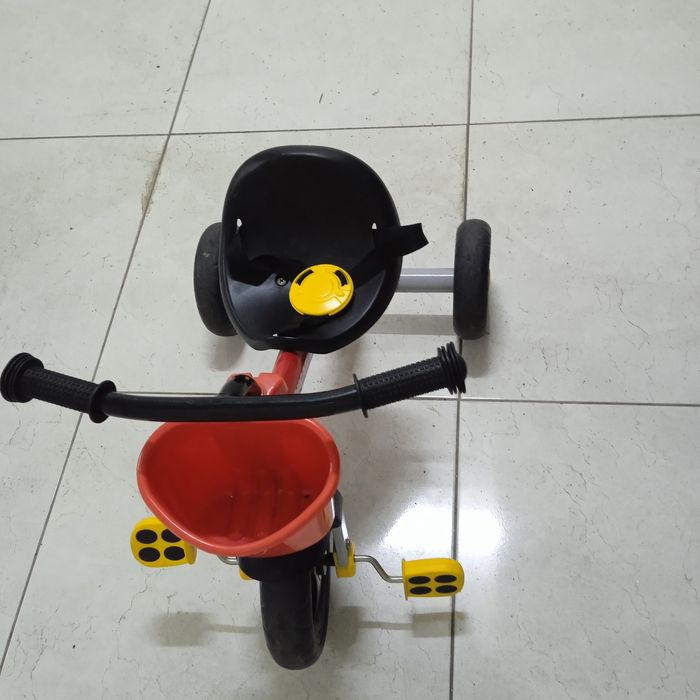 Triciclo criança