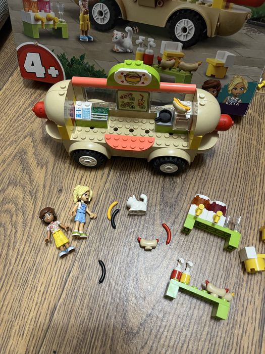 Лего френд фігурка мініфігурки lego френдс