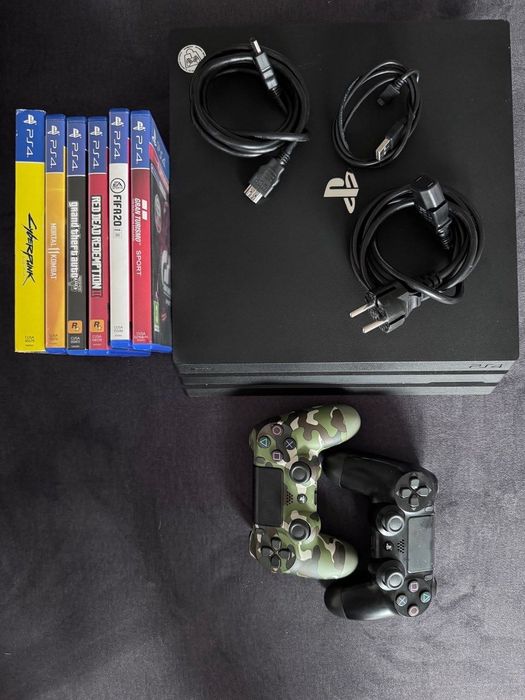 Konsola Sony PlayStation PS4 PRO 1TB Zestaw 2 pady