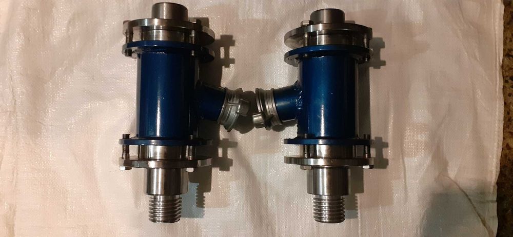 Вертлюг для малогабаритной буровой установки