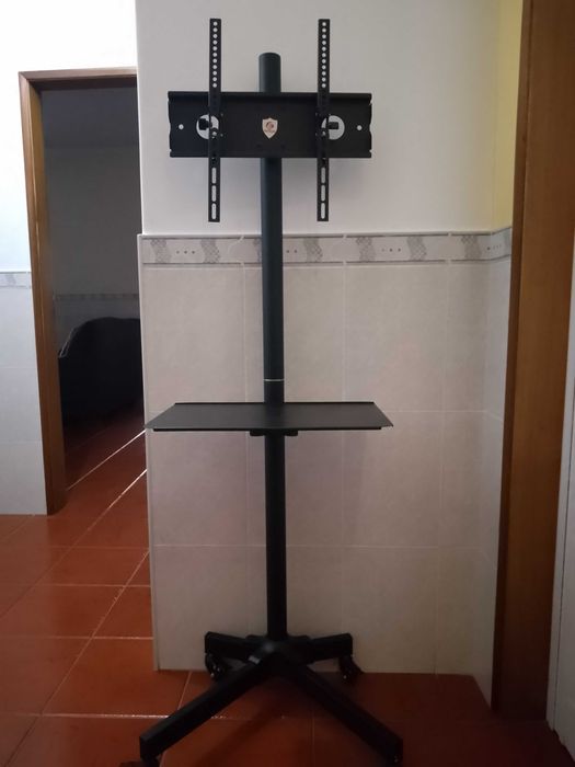 Suporte de pé para TV