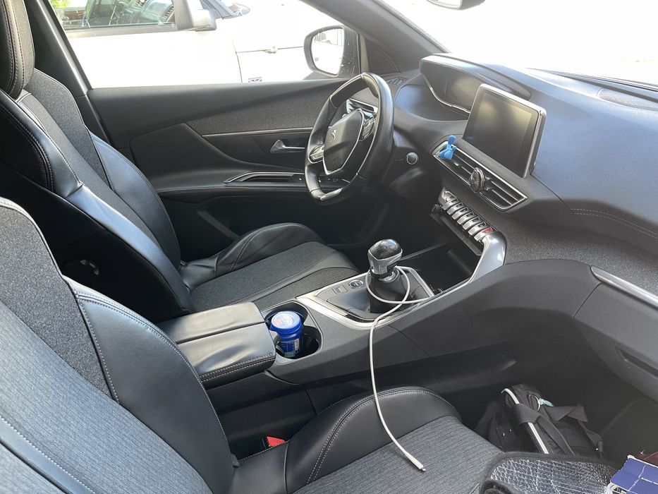 Peugeot 5008 1.6 hdi.