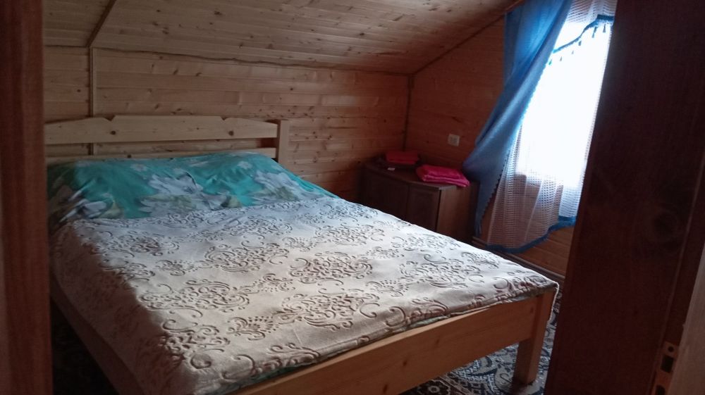 Котедж  у стилі А- Фрейм