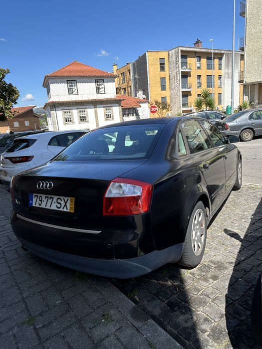 Audi A4 B6 1.6 Gasolina + GPL | 2003 | 297.121 km | Interior em Pele - Negociável
