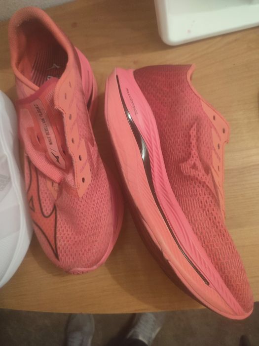 Buty Mizuno Wave Rebellion Flash 2 M Czerwone