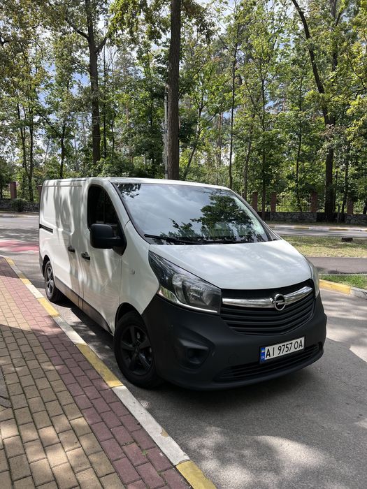 Продам OPEL VIVARO 2017