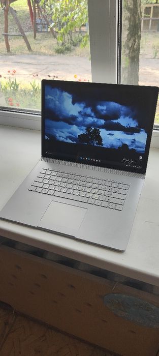 Microsoft Surface Book 3 15" I7/256SSD/16RAM/GeForce GTX 1660 Ti Max-Q