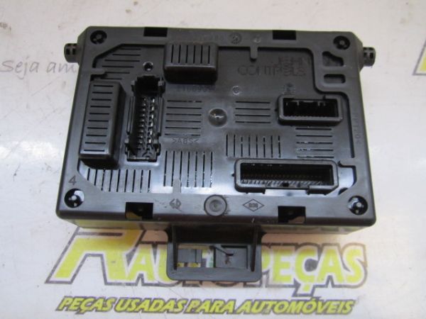 Caixa de Fusíveis - RENAULT Modus / Grand Modus (F/JP0_) | 04 -