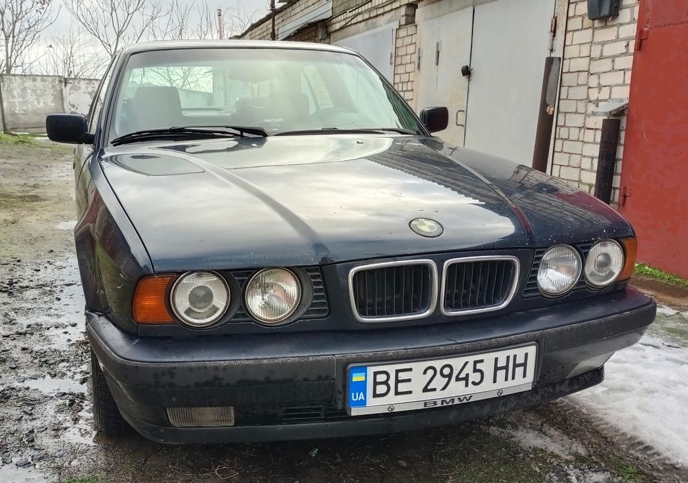 Продам BMW 5 E34