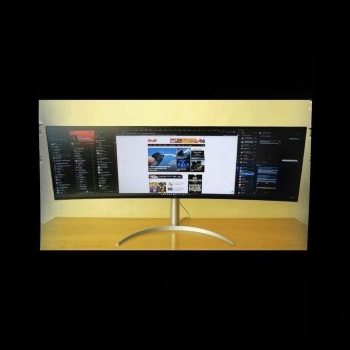 LG 49WQ95C UltraWide Monitor