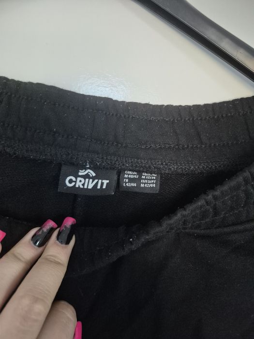Dresy czarne z kieszeniami