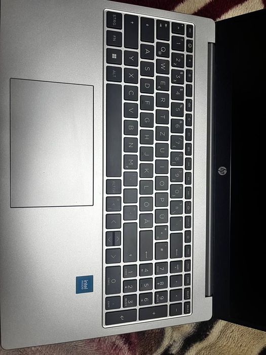Продам ноутбук HP 250 G10 B2NR1ES