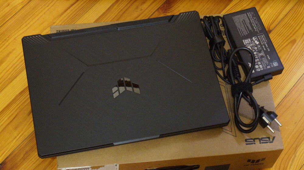 Ноутбук 15.6 Asus Ryzen 7 7435HS/16GB/SSD 512/RTX 3050 4gb стан НОВОГО