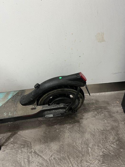 Trotinete elétrica 100€  Com acessórios 150€