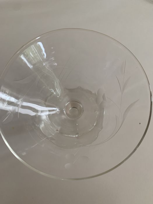 Taças muito antigas , de vidro