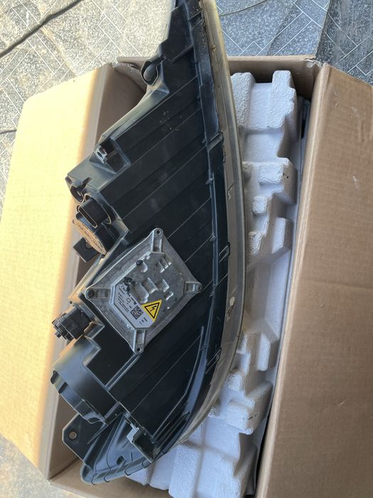 Фара левая Xenon KIA Sorento 2009-2014 Киа 92101
