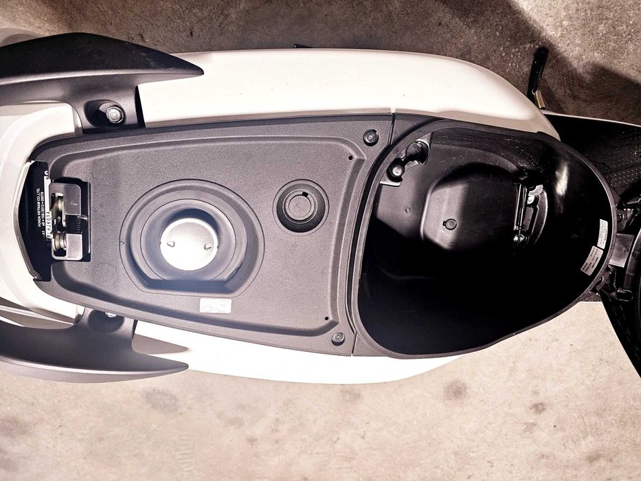 Scooter Honda Vision 110 acidentada