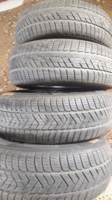 Продам дискі з резиною зима 235,65,р17.   5×114,3
