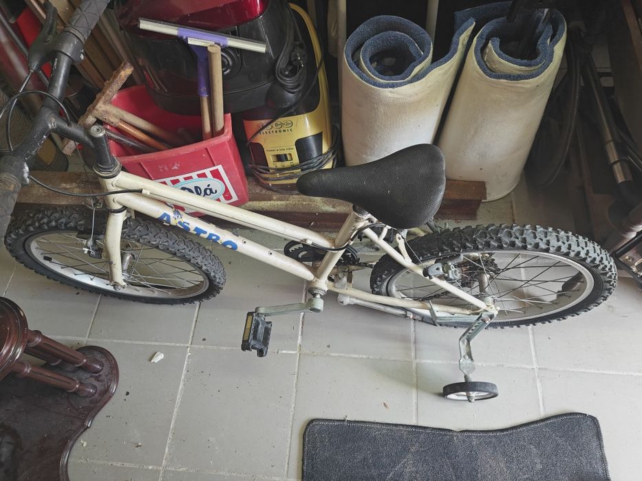 Vendo 2 bicicletas de criança entrego Amadora