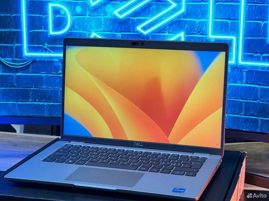 Dell Dodecacore 14" i7/16GB/500GB NVMe Professional Series64564188747394122