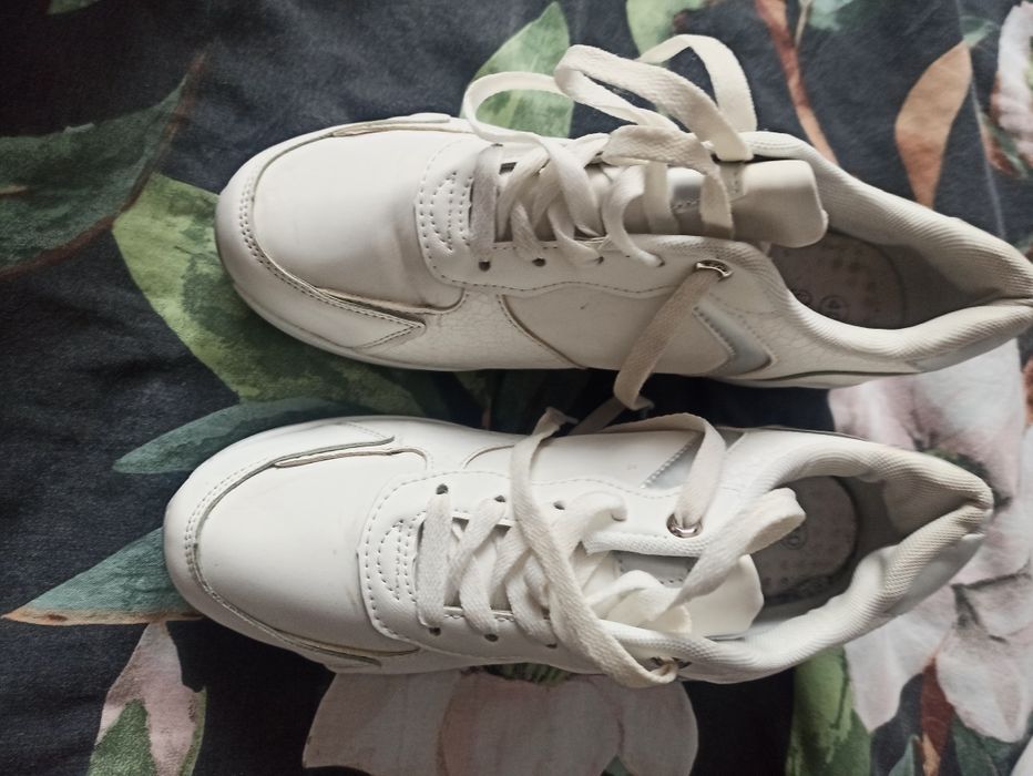 Buty sportowe 40