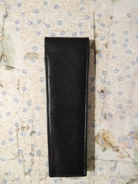 Vendo bolsa para escovar de cabelo bom estado