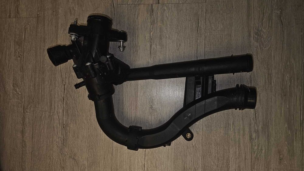 Termostat środka chłodzącego TERMOSTAT CIECZY CHŁODZĄCEJ Mercedes W205