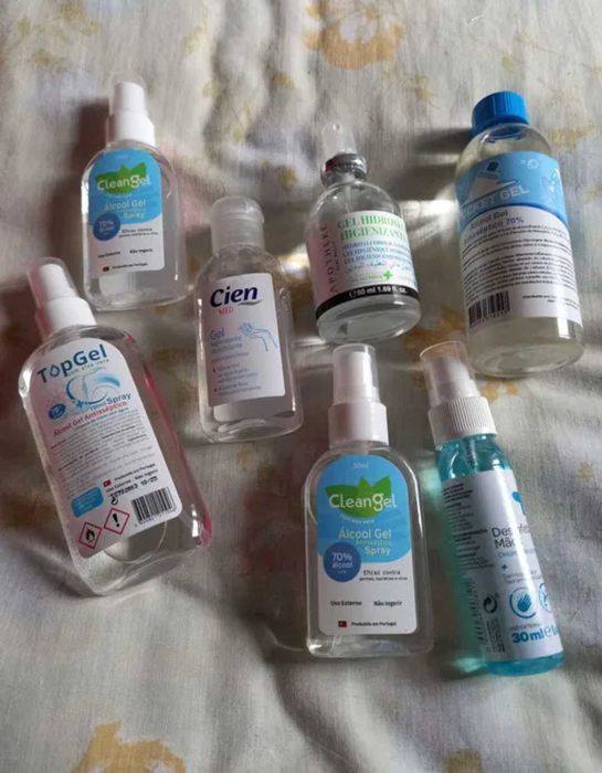 Álcool-Gel para desinfectar as mãos - 7 fraquinhos