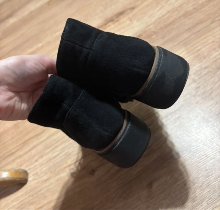 Buty botki zamszowe Clarks 37 23,5cm