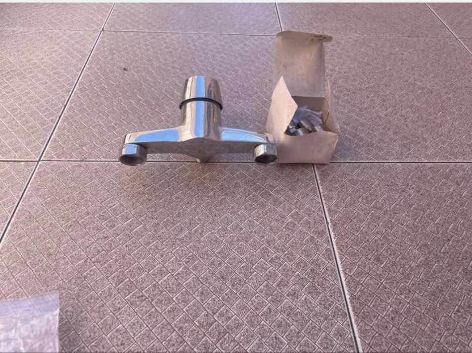 Vendo Torneira nova