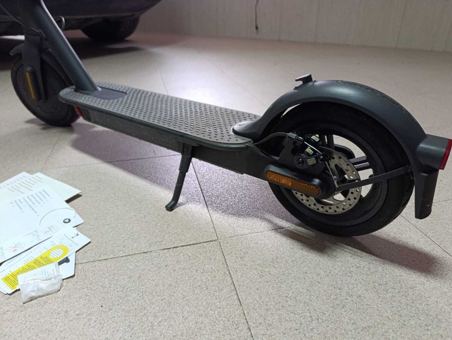 Trotinete Xiaomi Mi Electric Scooter Essential