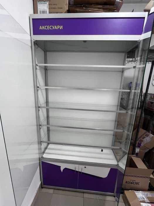 Торгова вітрина(скляна)