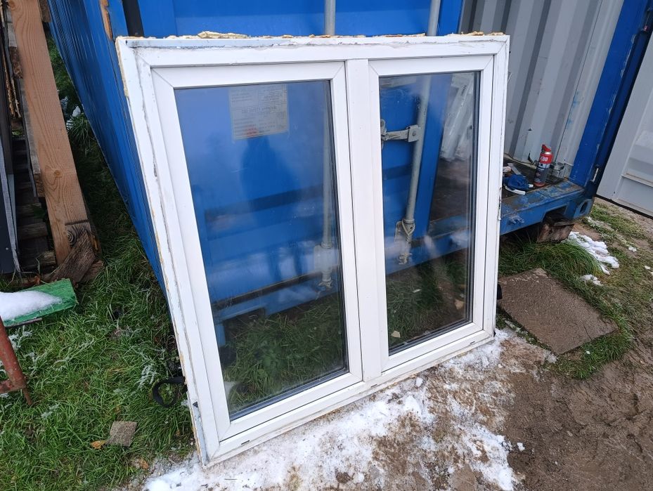 Okno 136x128 plastikowe rozwierno uchylne białe dwukwaterowe.