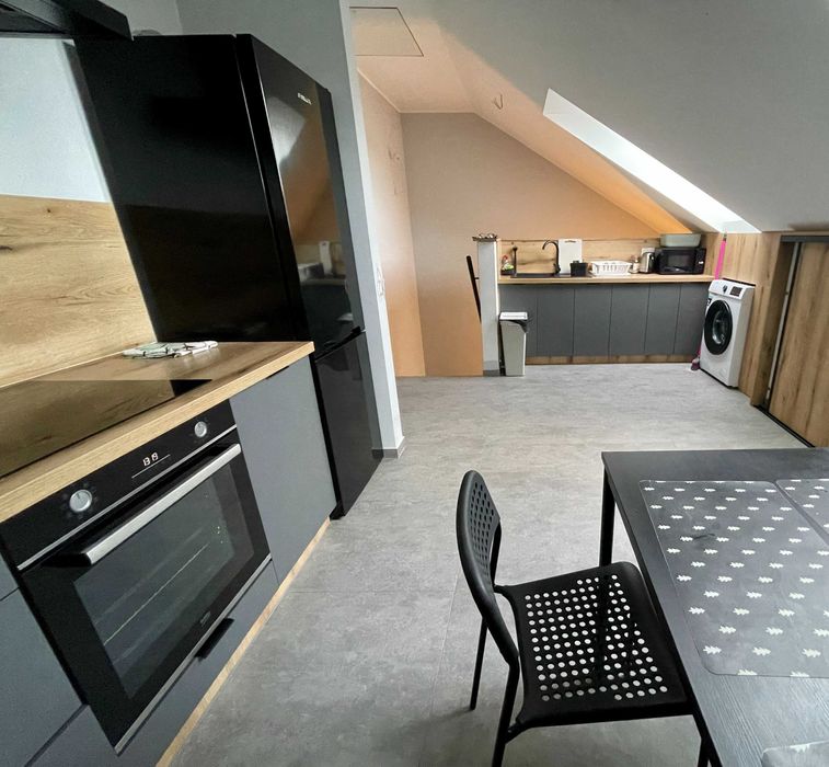 Pokoje / mieszkanie  do wynajeci