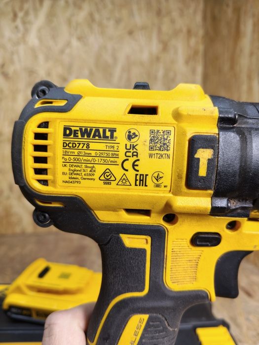 Wiertarko-wkrętarka DeWalt dcd 778