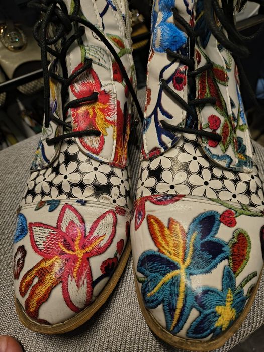 Piękne buty niespotykane.