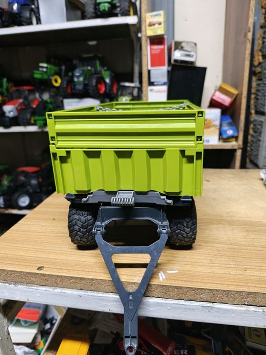 Bruder przyczepa fliegl