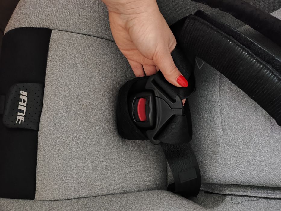 Fotelik samochodowy obrotowy Jane Gravity