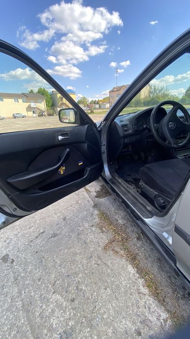 Honda accord 1993 v покоління