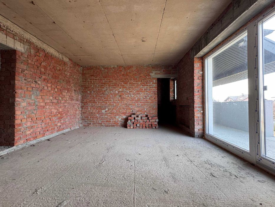 Продається будинок у с. Басівка | 212 м² | 8,5 соток | гараж на 2 авто