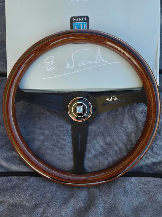 Volantes Réplicas Nardi, Momo, OMP, Sparco, etc.
