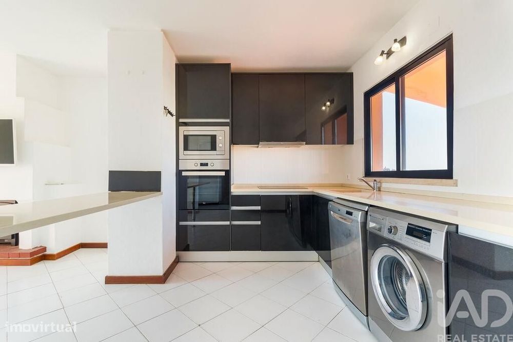 Duplex T3 em Albufeira e Olhos de Água de 145 m2
