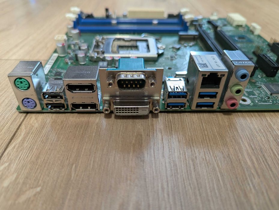 Материнская плата s.1151 Fujitsu D3401-B21 GS1/Intel Pentium G4600 7g.