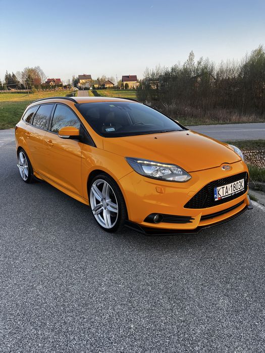 Focus ST 250 , kombi, LPG