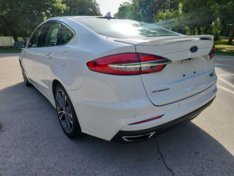 Ford Fusion Titanium      2019