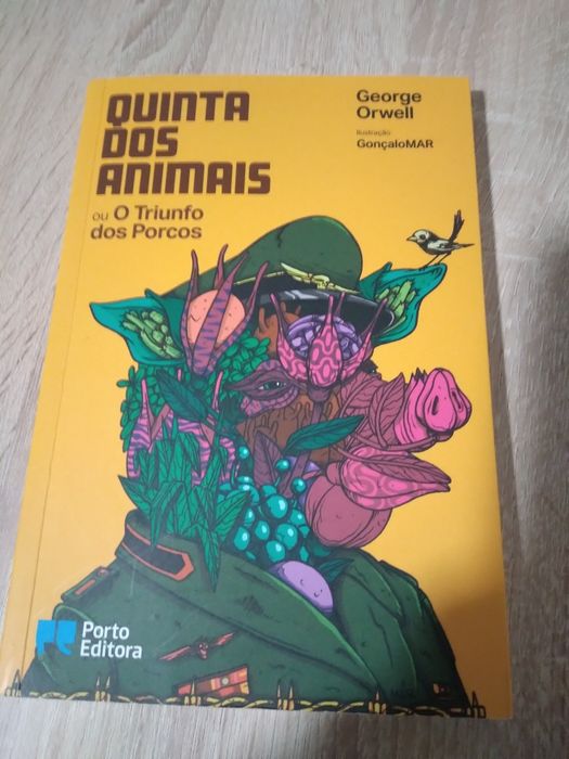 Livro "Quinta dos animais" de George Orwell