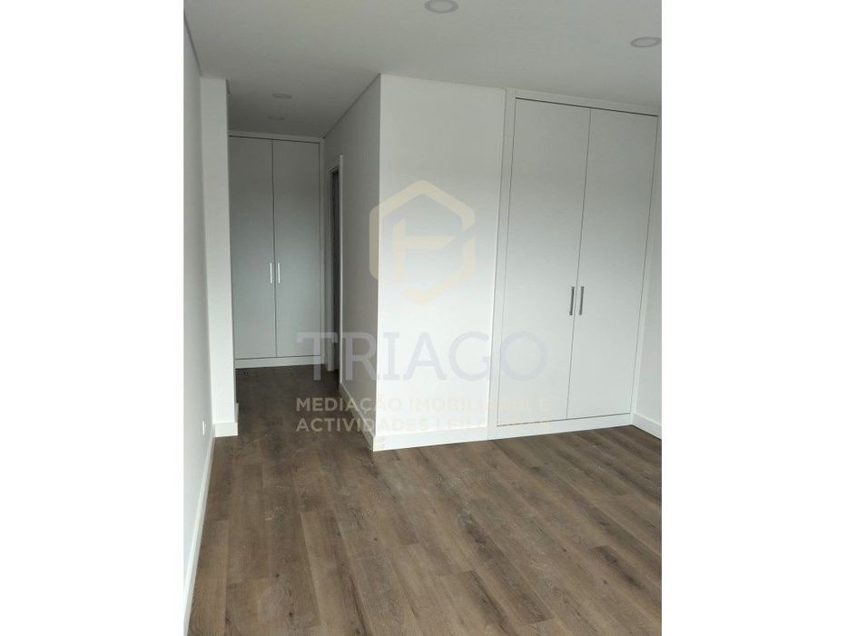 Fantástico Apartamento T2 com Varanda