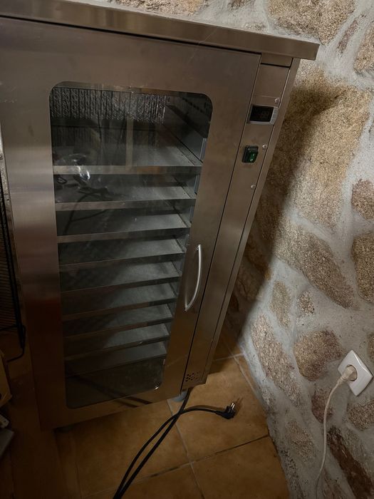 Alças, secador de pólen, capta pólen e alças usadas